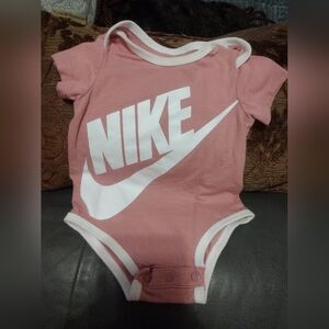 🍼Baby Nike Onesie 0-6 Months